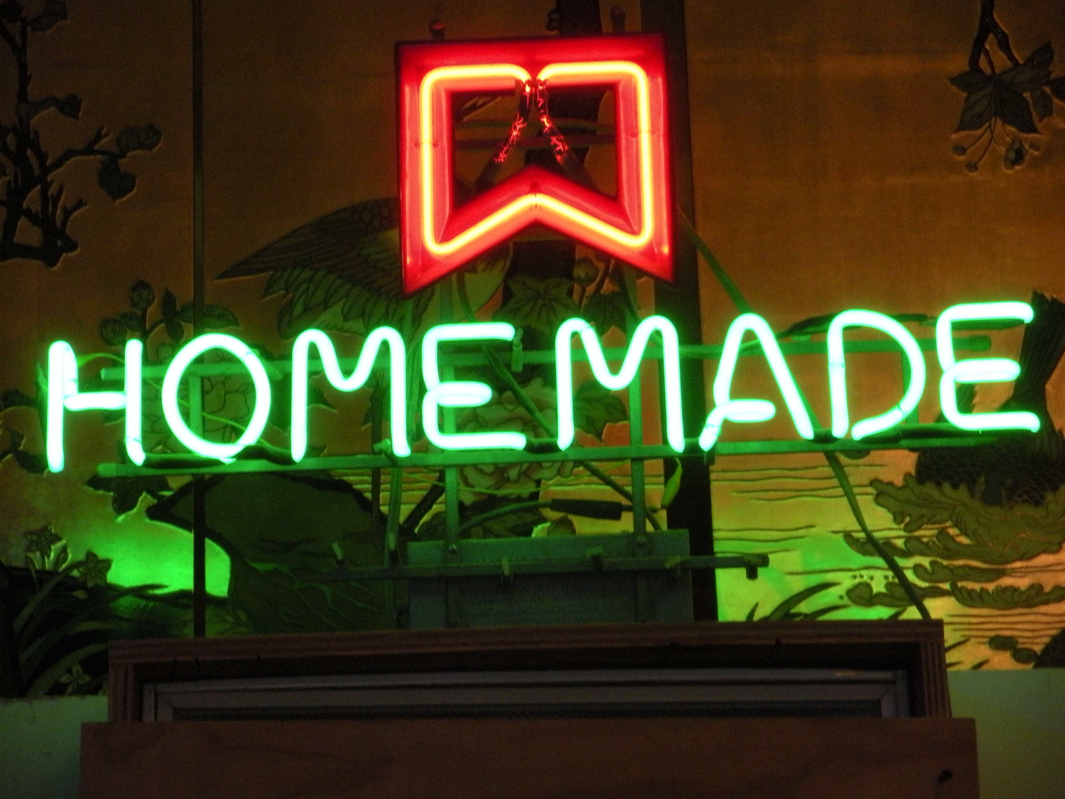 Neon HOMEMADE sign